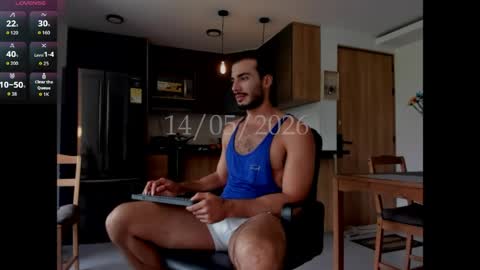 valentin_hoffman online show from May 14, 2026, 3:52 pm