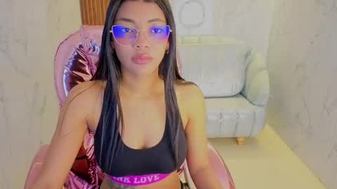 Snapshot of valentina_gomez_s chatting on May 23, 2026, 12:31 pm Valentina online show from May 23, 2026, 12:31 pm