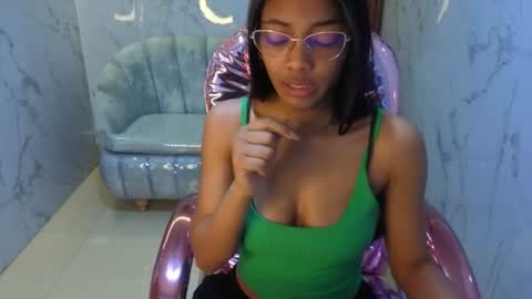 Snapshot of valentina_gomez_s chatting on June 29, 2026, 12:38 pm Valentina online show from June 29, 2026, 12:38 pm