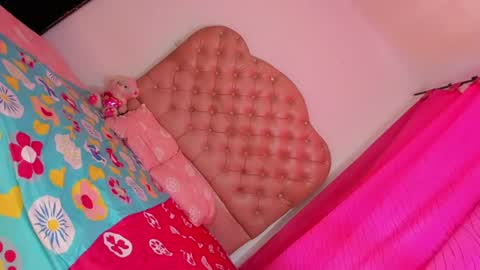 valentina_horny777 online show from July 15, 2026, 7:30 pm