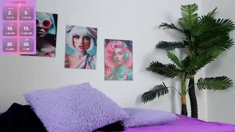 VALENTINA online show from February 14, 2025, 8:05 pm