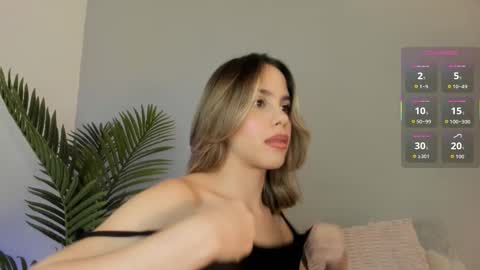 VALENTINA  online show from October 10, 2025, 11:48 pm