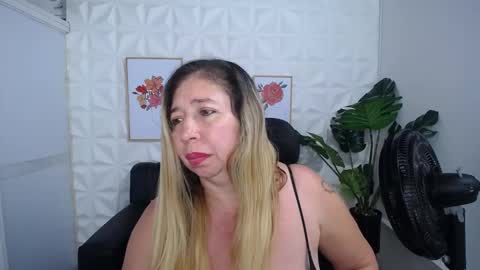 Valentina  online show from March 2, 2025, 7:21 am