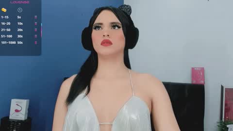 valentina_princess_ online show from September 21, 2025, 4:47 am