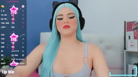 valentina_princess_ online show from November 17, 2025, 7:36 am