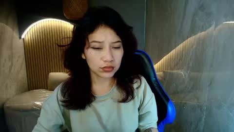 Valentina online show from April 16, 2026, 3:29 am