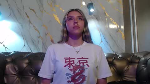 Valentina online show from September 8, 2025, 6:40 pm