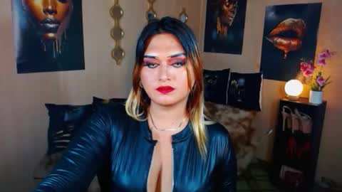 valentinadom95 online show from October 3, 2025, 8:06 pm