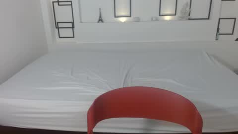 valentinamontoya online show from January 23, 2025, 1:56 pm