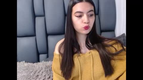 Snapshot of valentinasmith18 chatting on June 18, 2026, 7:51 pm valentinasmith18 online show from June 18, 2026, 7:51 pm