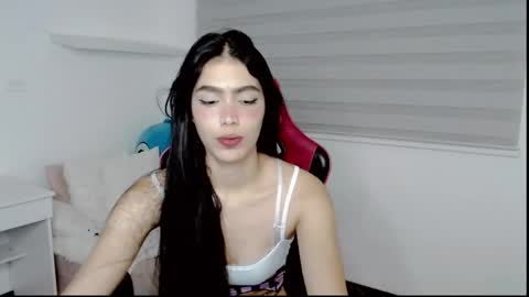Snapshot of valentinasweet_ chatting on May 11, 2026, 1:11 am Valentina online show from May 11, 2026, 1:11 am