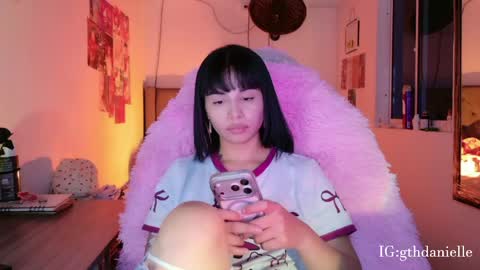 Danielle  Please help me to reach 300 thumbs up online show from May 13, 2026, 4:21 am