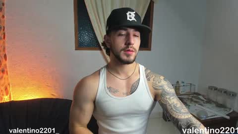 Snapshot of valentino2201 chatting on December 20, 2024, 1:47 am valentino online show from December 20, 2024, 1:47 am