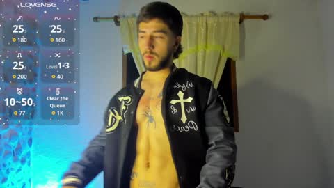 Snapshot of valentino2201 chatting on December 27, 2024, 4:15 am valentino online show from December 27, 2024, 4:15 am