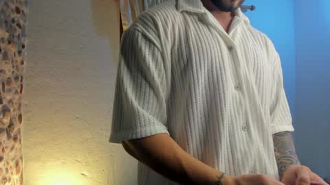 Snapshot of valentino2201 chatting on December 30, 2024, 11:49 pm valentino online show from December 30, 2024, 11:49 pm