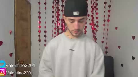 Snapshot of valentino2201 chatting on February 20, 2025, 12:30 am valentino online show from February 20, 2025, 12:30 am