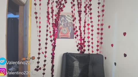 Snapshot of valentino2201 chatting on February 26, 2025, 1:11 am valentino online show from February 26, 2025, 1:11 am
