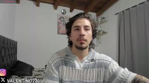 Snapshot of valentino2201 chatting on October 20, 2025, 1:28 am valentino online show from October 20, 2025, 1:28 am