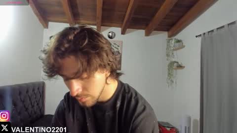 Snapshot of valentino2201 chatting on October 26, 2025, 12:27 am valentino online show from October 26, 2025, 12:27 am