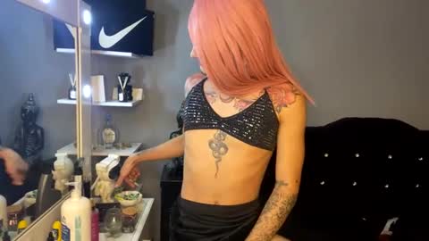 valentino_bs online show from February 28, 2026, 9:27 pm