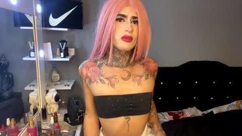 valentino_bs online show from March 9, 2026, 10:36 pm