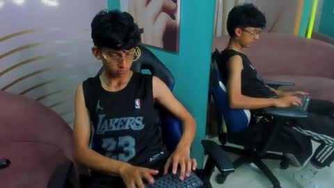 valentino lux online show from November 25, 2025, 3:28 am