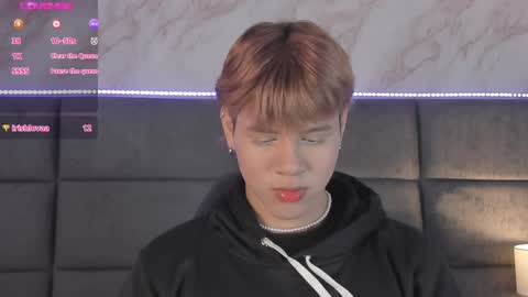 valentino moon online show from December 28, 2024, 3:04 am