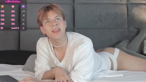 valentino moon online show from December 29, 2024, 3:22 am