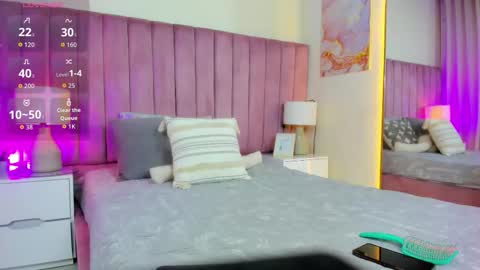 valentino_moretti online show from March 5, 2026, 5:58 am