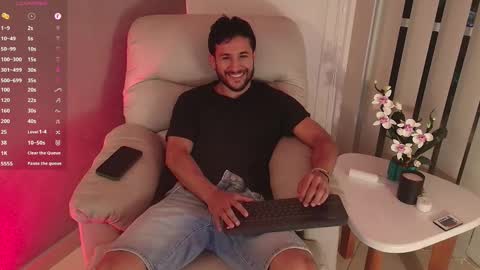 Valentino online show from February 22, 2025, 2:17 am