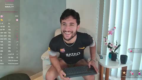 Valentino online show from February 22, 2025, 9:37 pm