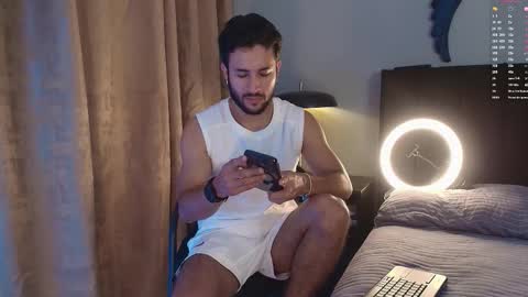 Valentino online show from December 1, 2025, 9:20 pm