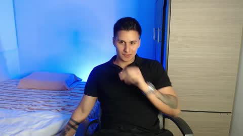 VALENTINO online show from February 23, 2026, 9:23 pm