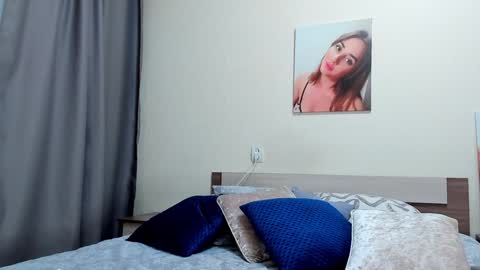 Kate online show from December 13, 2024, 1:48 am