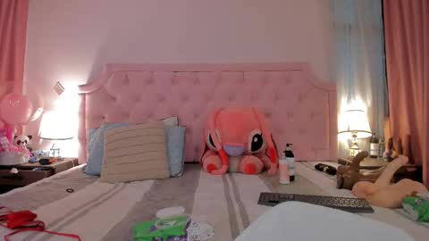 Vale Toro  online show from March 12, 2026, 12:00 pm