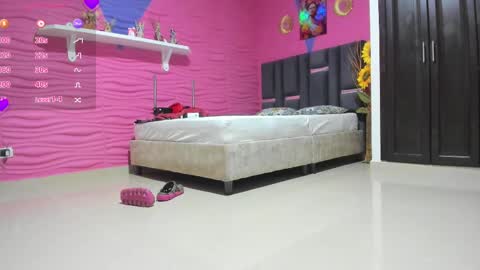 Snapshot of valeri_hurtado chatting on March 6, 2025, 2:19 am Valeria online show from March 6, 2025, 2:19 am