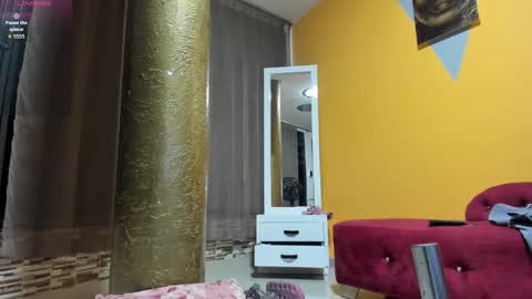 Snapshot of valeri_hurtado chatting on October 7, 2025, 2:09 am Valeria online show from October 7, 2025, 2:09 am