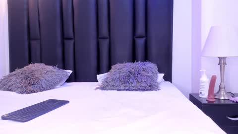 valeri_tafur online show from February 7, 2025, 11:01 am