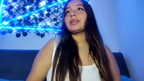 valeria online show from March 4, 2025, 4:49 am