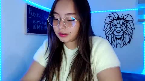 valeria online show from November 7, 2025, 1:38 am