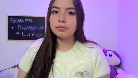 valeria online show from April 6, 2026, 4:46 am