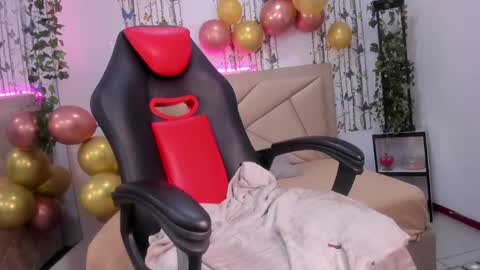 valeria online show from April 20, 2026, 7:59 pm