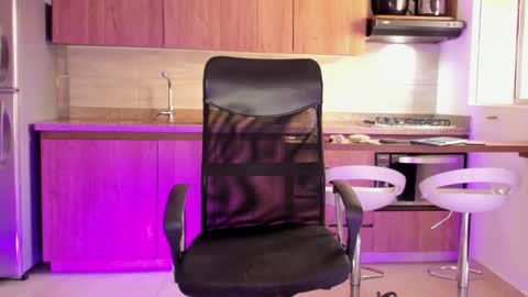 Valeria lewiis joness online show from February 23, 2025, 2:57 pm