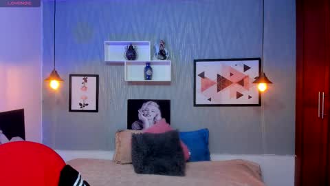 Valeria online show from November 6, 2025, 2:07 pm