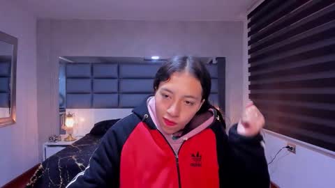 Valeria online show from December 2, 2025, 12:54 pm