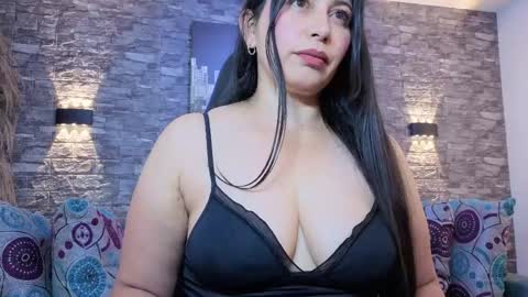 valeria_vg online show from April 13, 2026, 11:59 am