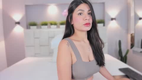 ValeriaGarciax online show from February 5, 2026, 12:10 pm