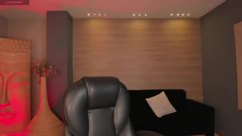 Valeria online show from April 21, 2026, 11:49 am