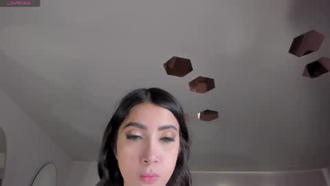 Snapshot of valeriavelvet chatting on May 25, 2026, 12:11 pm Vale online show from May 25, 2026, 12:11 pm