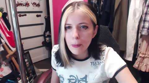 ValeriaXKiss online show from February 22, 2025, 6:08 pm